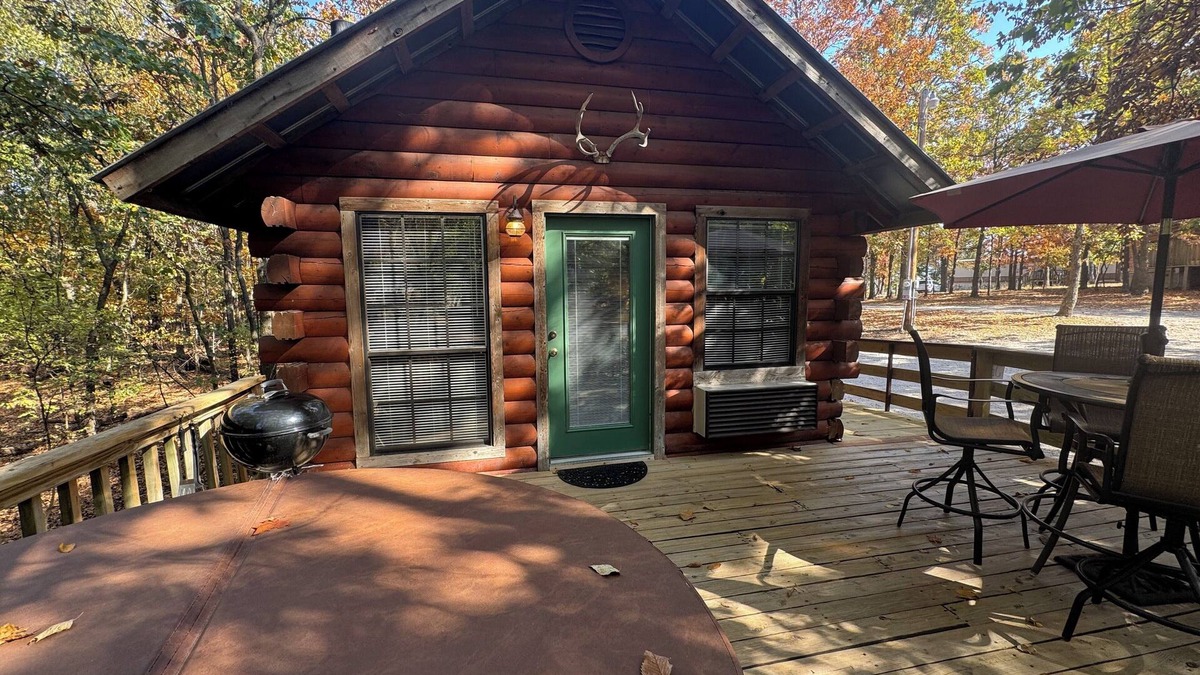 Afton Cabin | 4 Moose Lodge ROMANTIC Log Cabin in the woods. Hot Tub & Wood Burning Fire Place