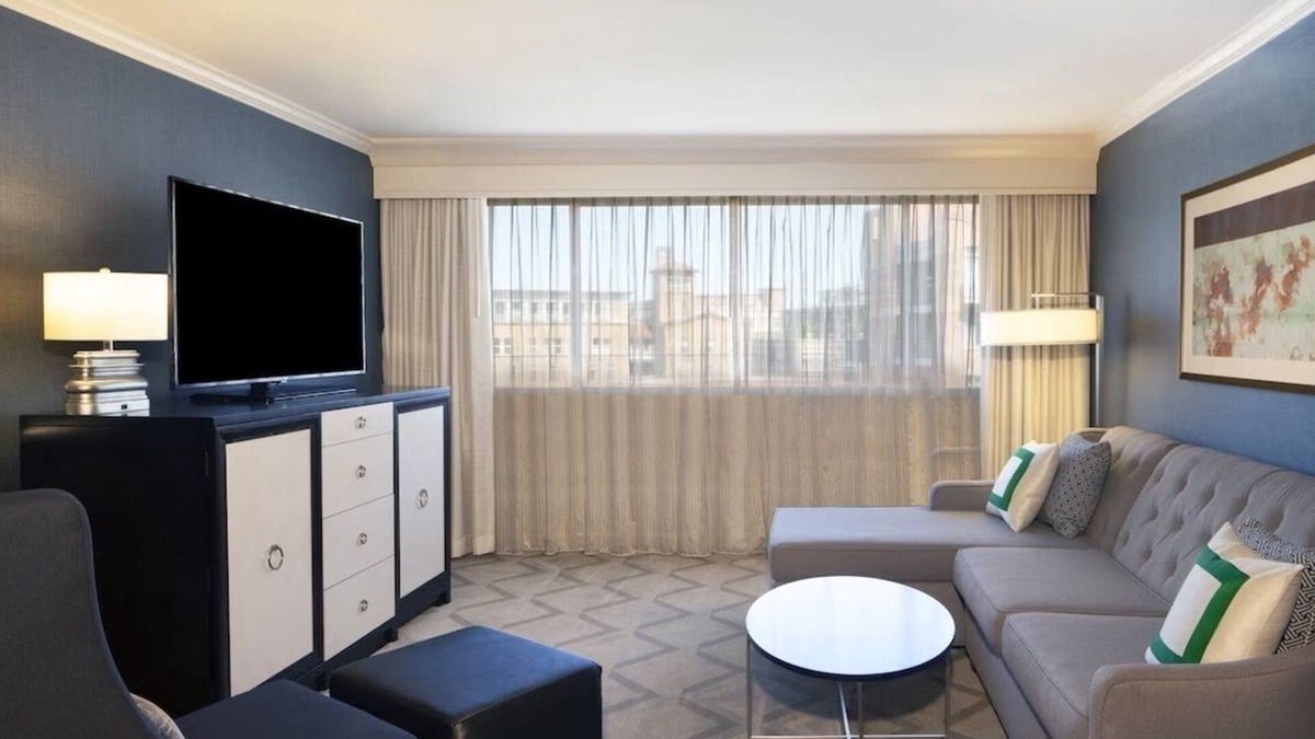 West End Hotel | 4 One Bedroom Suite Units, Pet-Friendly, Close to White House!