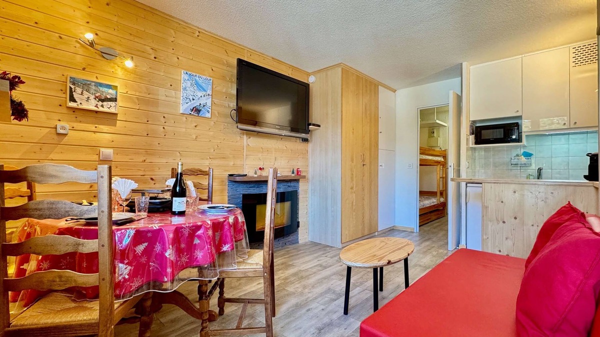 La Joue du Loup Apartment | 4-person apartment - all comforts Skis at your feet