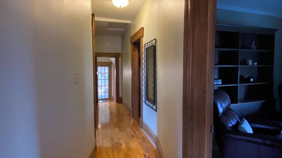 Southampton Apartment | 4 Person, Downtown Southampton, Upper Level Apartment