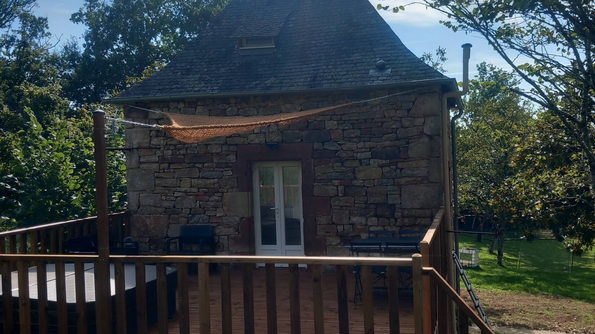 Meyssac Apartment | 4-person gite in the center of one of France's most beautiful villages