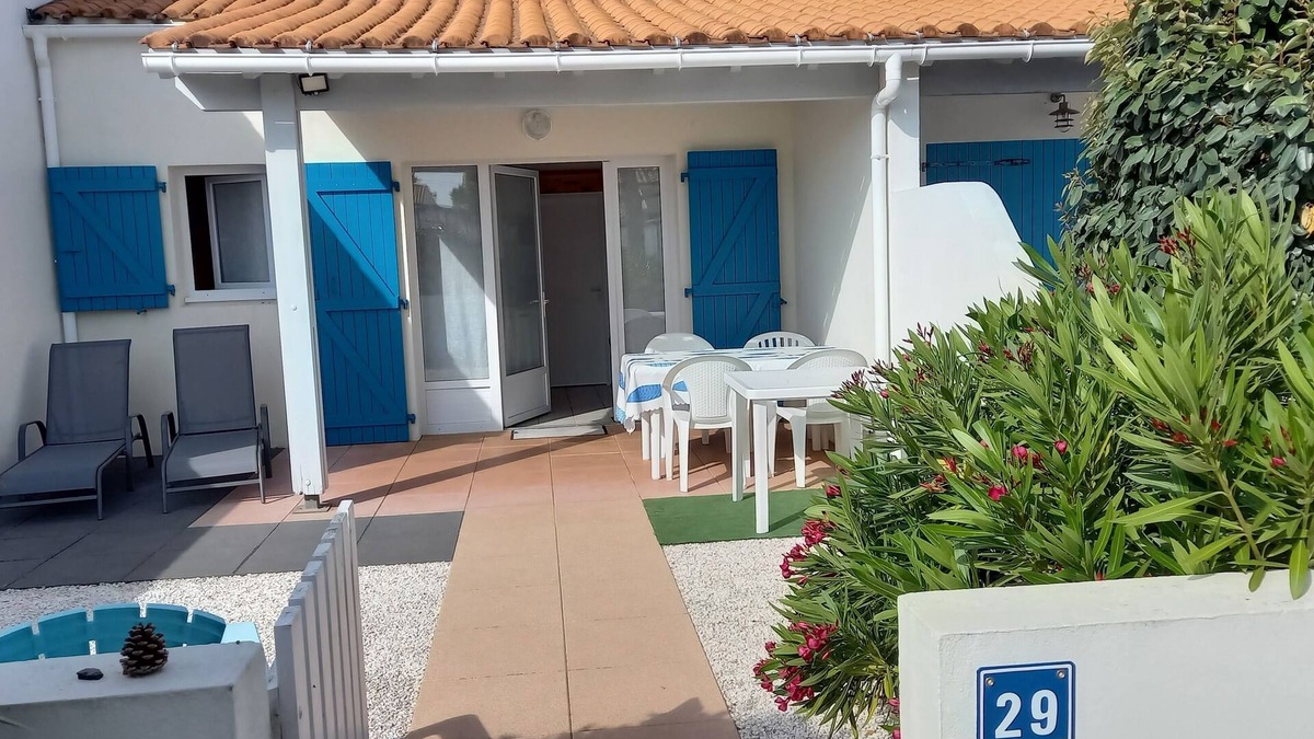 Bretignolles-sur-Mer House | 4-person house in private residence with swimming pool, 600 m from the sea