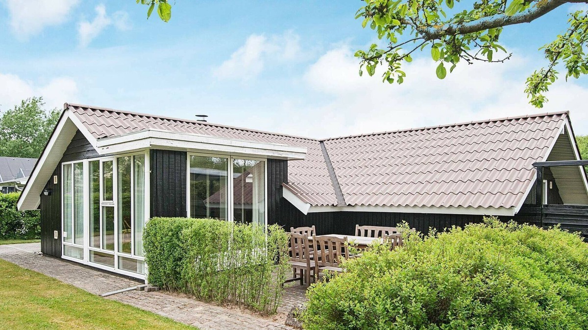 Sjaelborg House | 4 person holiday home in Esbjerg V