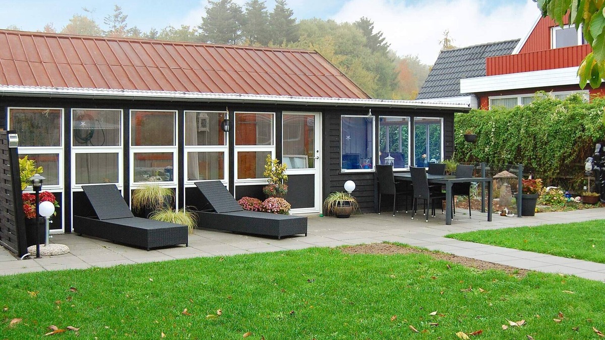 Osterlars Apartment | 4 person holiday home in Gudhjem