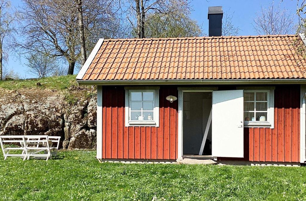 Falkoping House | 4 person holiday home in FALKÖPING-By Traum