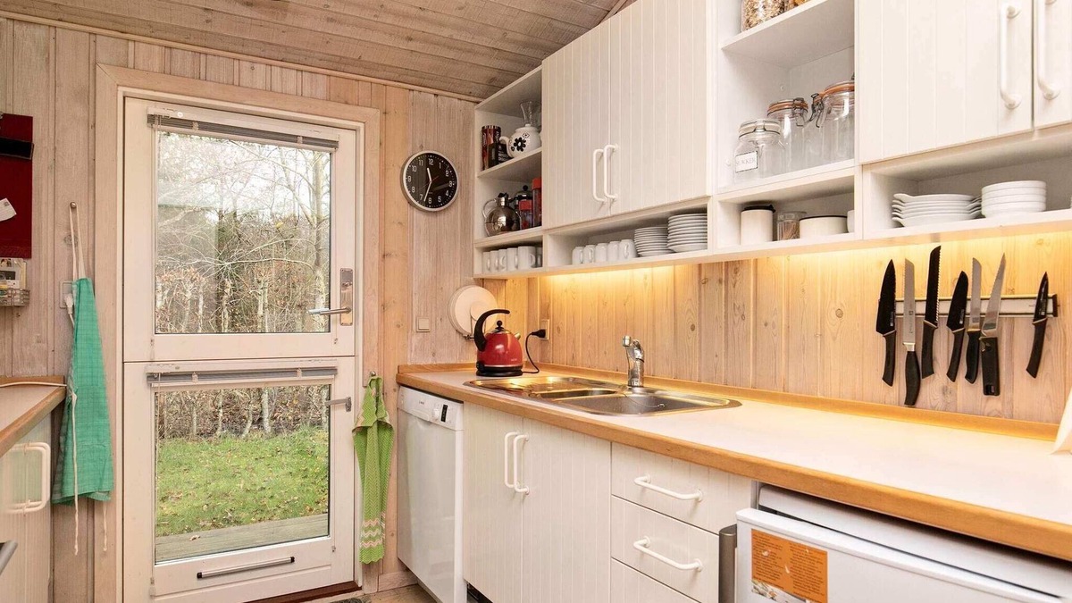 Hou House | 4 person holiday home in Hals