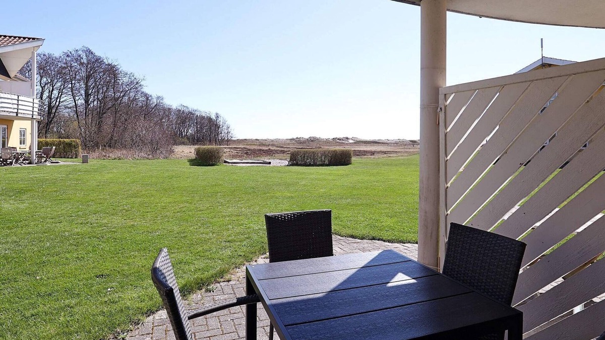 Hou Apartment | 4 person holiday home in Hals