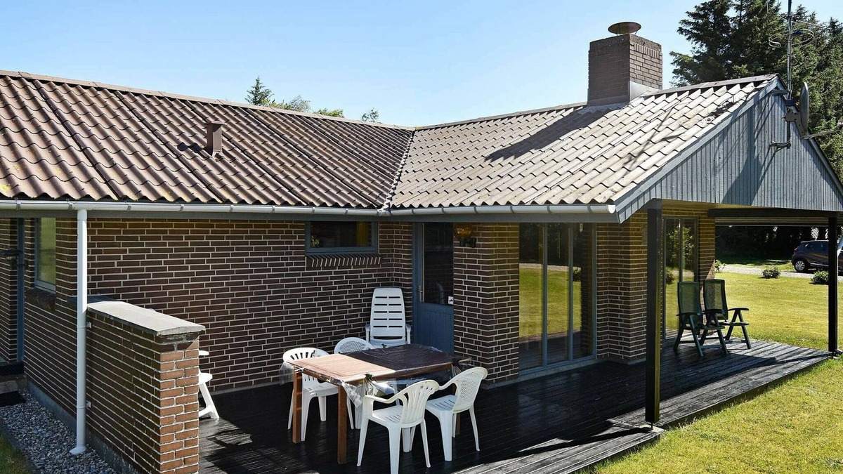 Henne House | 4 person holiday home in Henne-By Traum