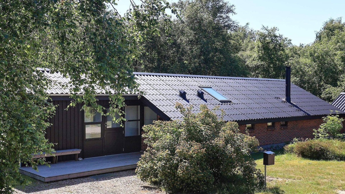 Vestero Havn House | 4 person holiday home in Læsø