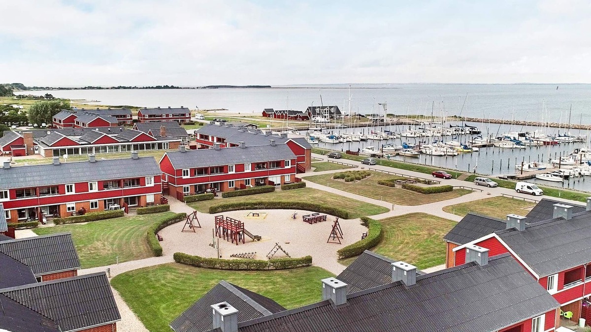 Lemvig Apartment | 4 person holiday home on a holiday park in Lemvig