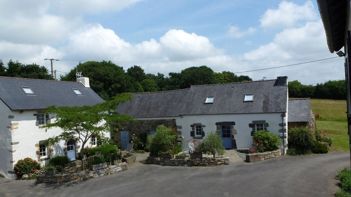 Hanvec Cottage | 4-person self-catering cottage, 200 m.de from the sea and at the entrance to the CROZON peninsula