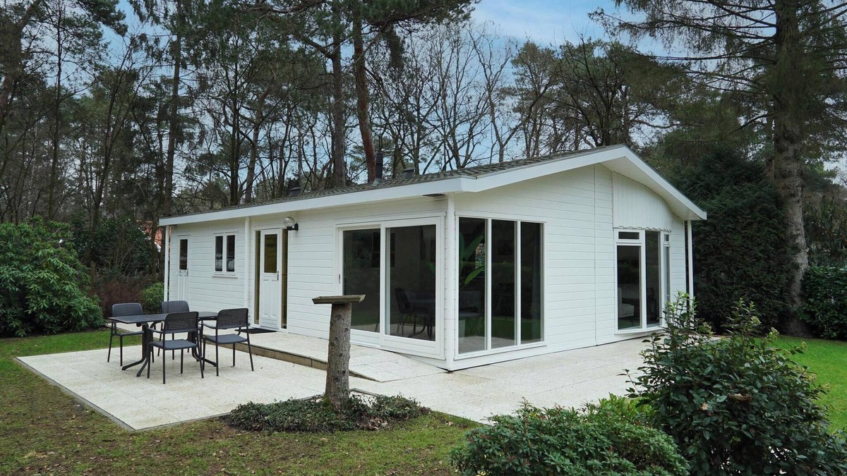 Beekbergen-Zuid House | 4 persons chalet with 2 bedrooms and a terrace