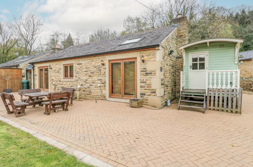 Hollow Meadows House | 4 Pheasant Lane