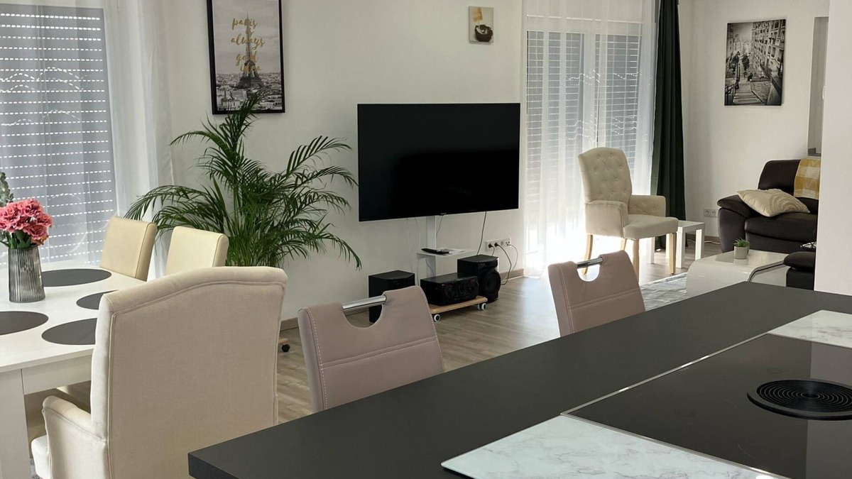 Muenchmuenster Apartment | 4 room apartment with own balcony Access near Ingolstadt and Bad Gögging