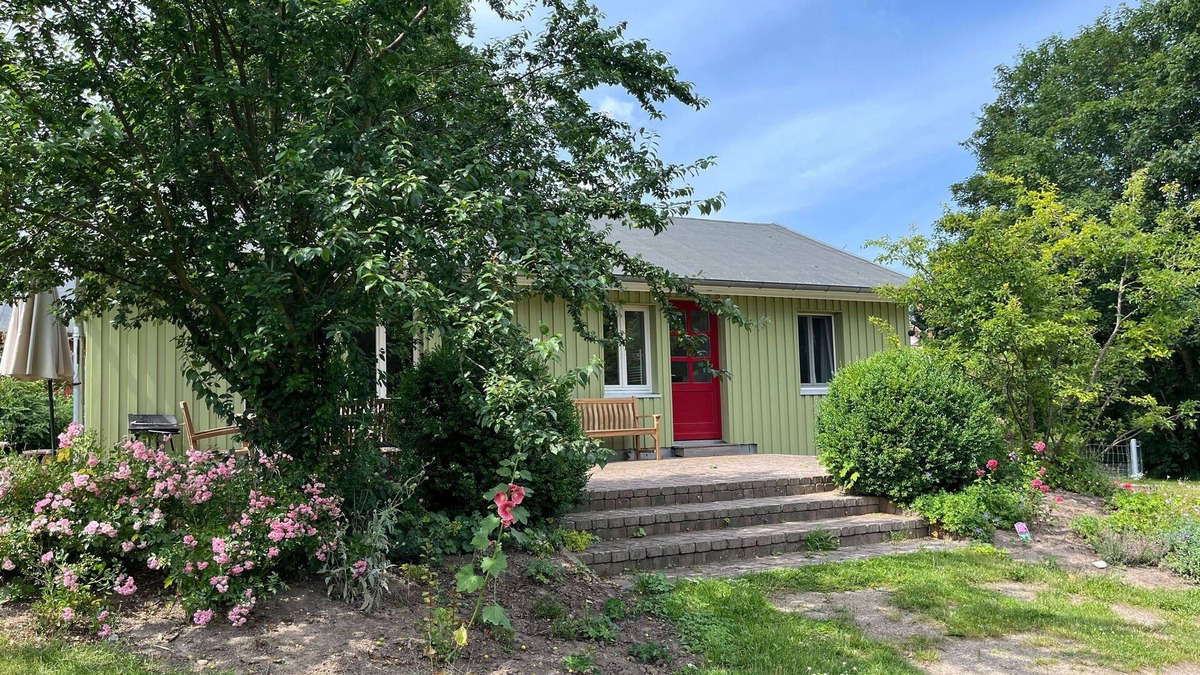 Alt Farpen Apartment | 4-room green vacation home for up to 8 people - 4-room colorful vacation homes, OVS 999