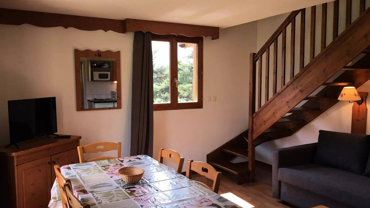 La Joue du Loup Apartment | 4 Rooms for 8 People