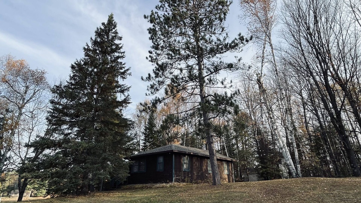 Cable Cabin | 4 Season Lake - Friend & Family Gatherings: Snowmobiling, Fishing, ATV & More!