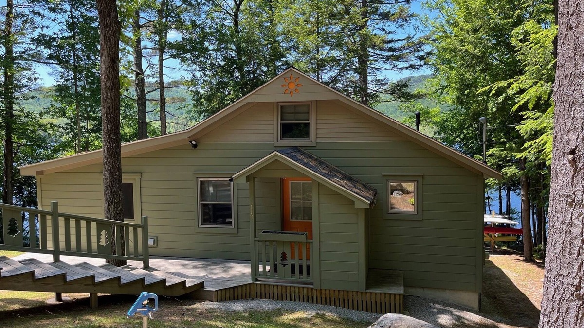 Greenwood House | 4 season lakefront house on Twitchell Pond, private dock- near skiing
