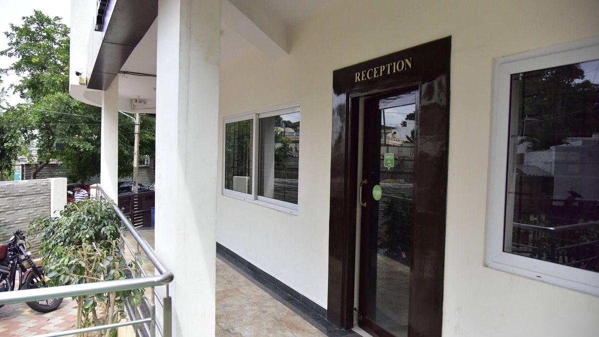 5th Block Hotel | 4 Seasons Suites