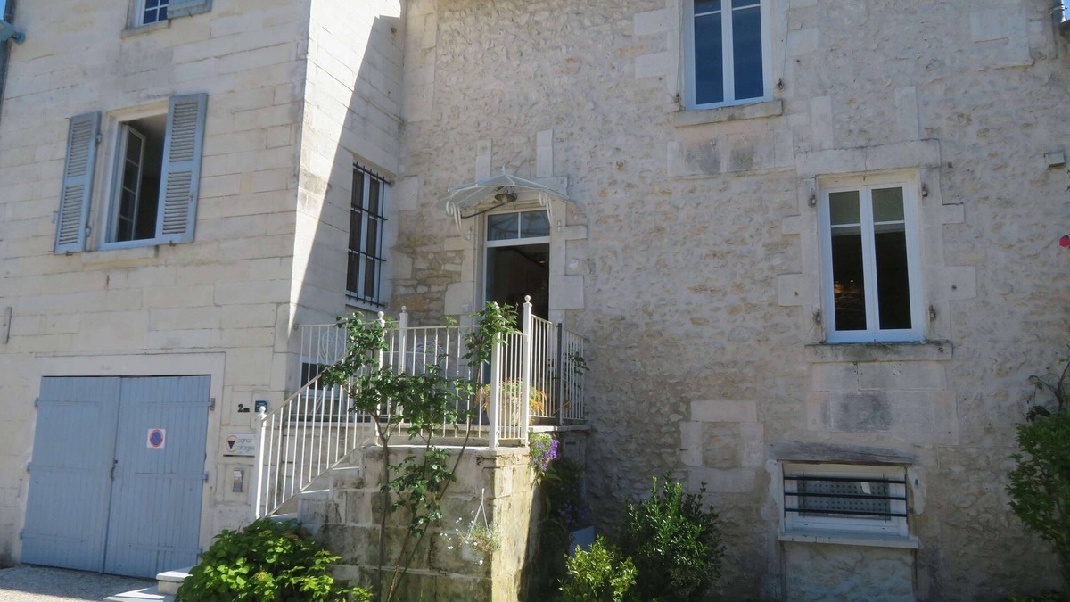 Bourg-Charente House | 4 - Star Holiday Home on the Charente River.
