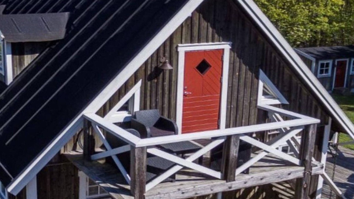 Drottningskar House | 4 star holiday home in Drottningskär