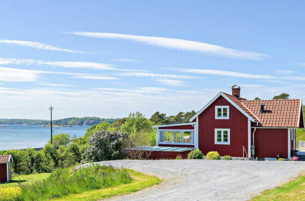 Stenungsund House | 4 star holiday home in STENUNGSUND