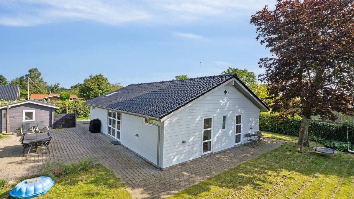 Hvidbjerg Strand House | 4 star holiday home in Børkop
