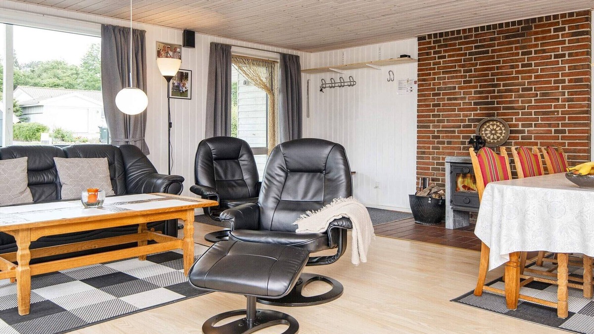 Hejlsminde Strand House | 4 star holiday home in Hejls-By Traum