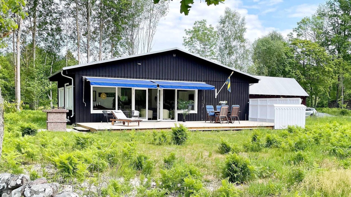 Hagaby House | 4 star holiday home in LÖTTORP-By Traum