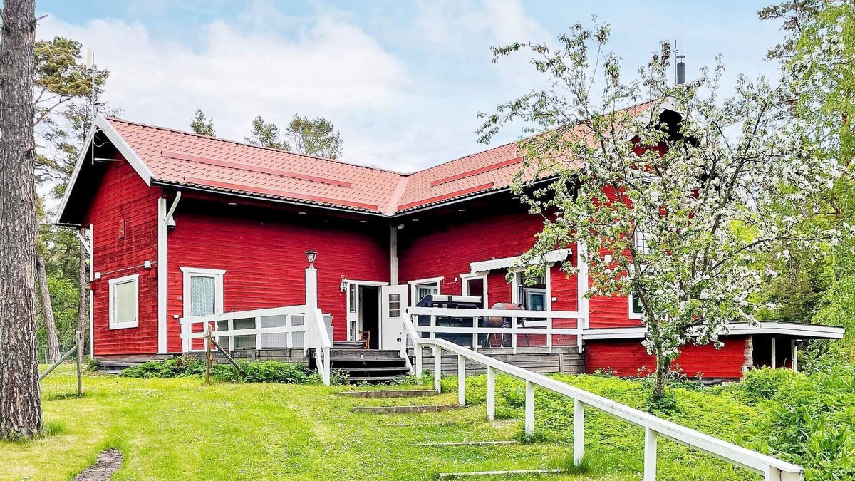 Vaddo House | 4 star holiday home in VÄDDÖ-By Traum