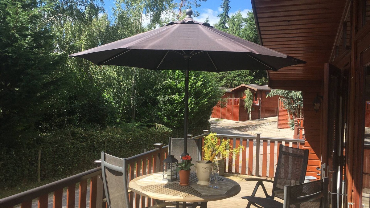 Bridgnorth Cabin | 4 star Lakeside Pine Lodge/Cabin (sauna) in secluded Shropshire setting