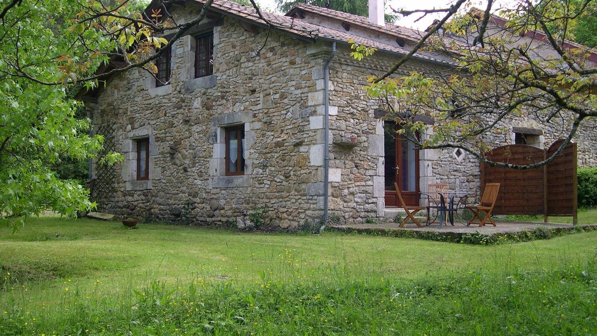 Saint-Front-la-Riviere Cottage | 4-star lodging in the heart of the Périgord Vert