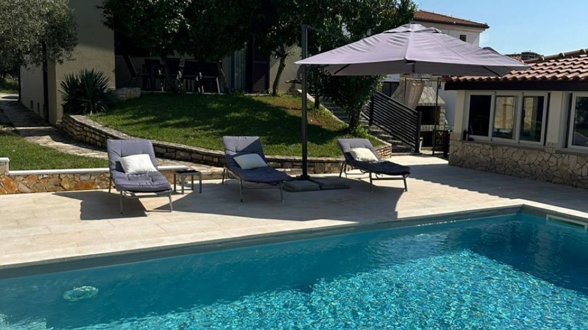 Vilanija House | 4 star vacation home 300m2 with pool (7.5m x 4 m)