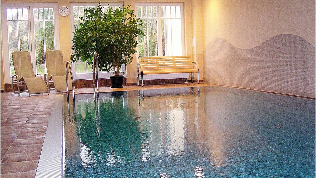 Ostseebad Kuhlungsborn Apartment | 4*Stars-luxury-Apartment with swimming pool & spa directly at the beach