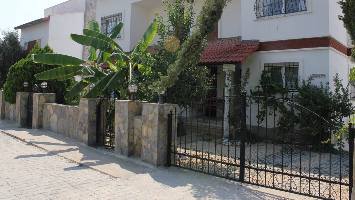 Kadnlar Denizi Mahallesi House | 4-storey Villa With Pool, 5 Mins From Ladies Beach!