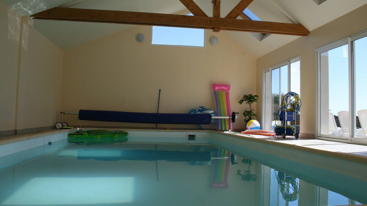 Saint-Eloy House | 4 * villa indoor pool, billiards, baby, ping pong, tennis 100m
