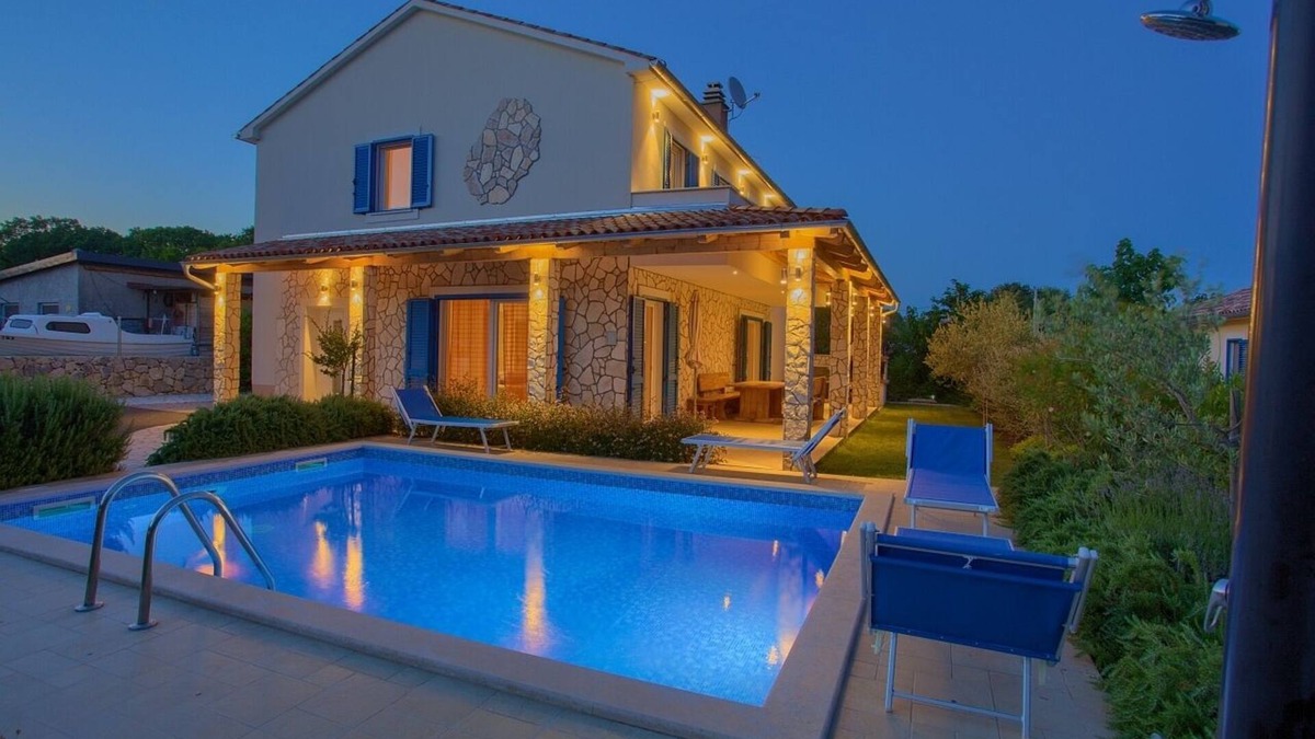 Milohnici Villa | 4 * villa with private pool - modern and well equipped