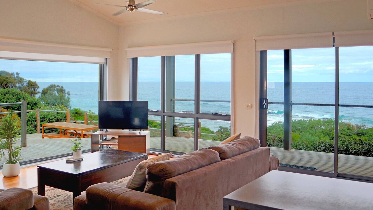 Wongarra Apartment | 4 Whitecrest Great Ocean Road Resort - Panoramic Ocean Views-