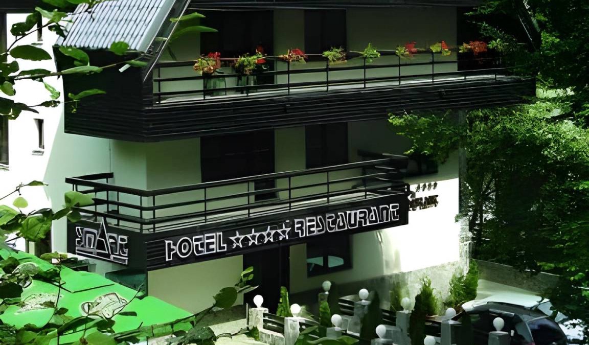 Sinaia Hotel | 40 m² Hotel ∙ 2 bedrooms ∙ 5 guests