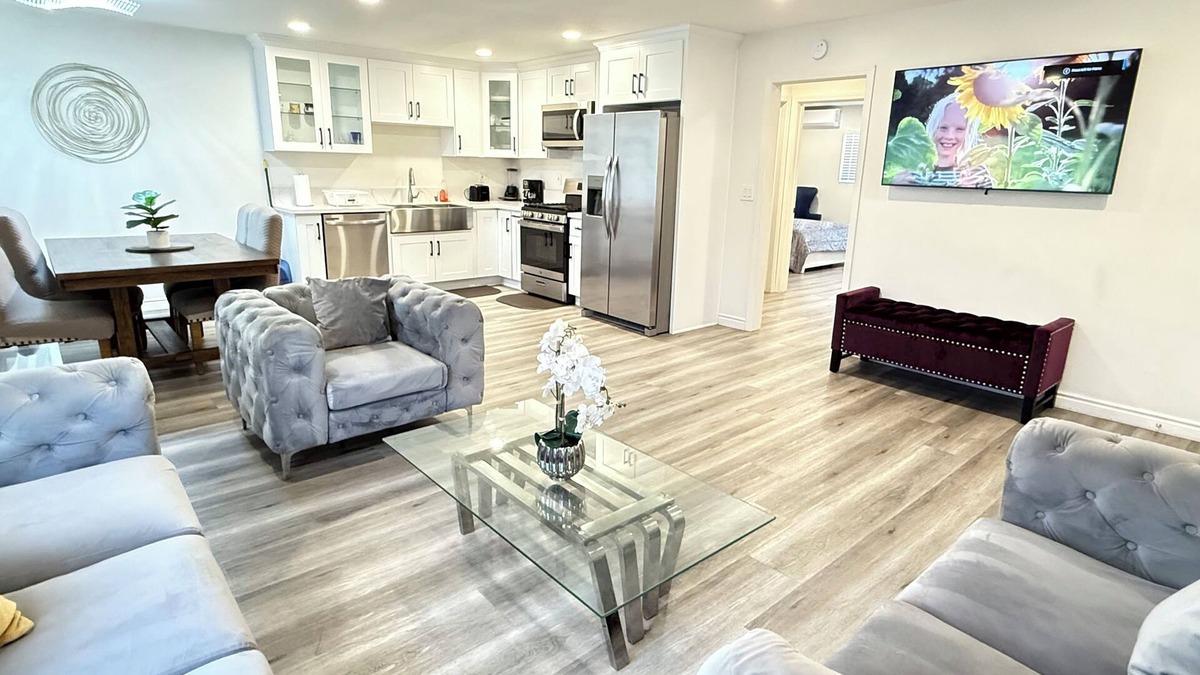 Upland Apartment | 40% OFF Upland 2 Master Bedrooms - Close To Colleges & Hospitals