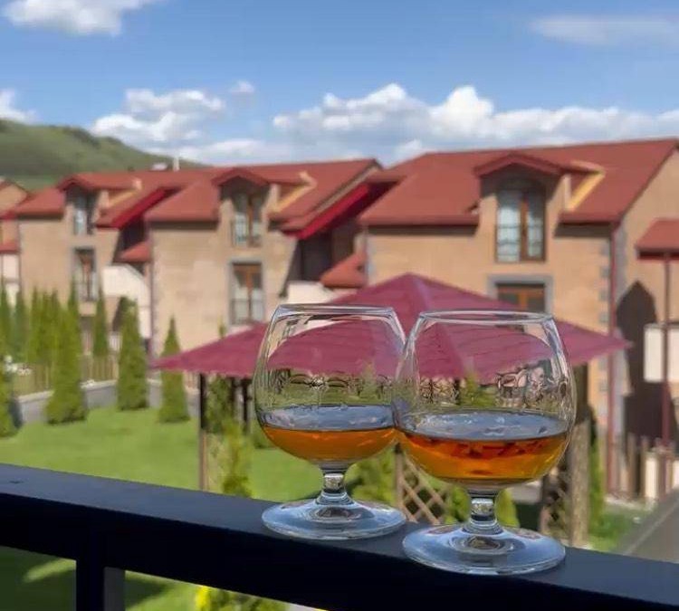 Tsaghkadzor Hotel | 400 m² Hotel ∙ 6 bedrooms ∙ 16 guests