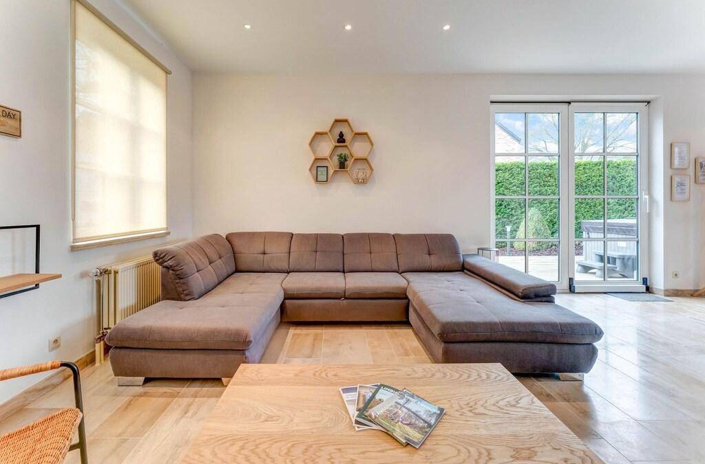 Heers House | 400 m² House ∙ 3 bedrooms ∙ 8 guests