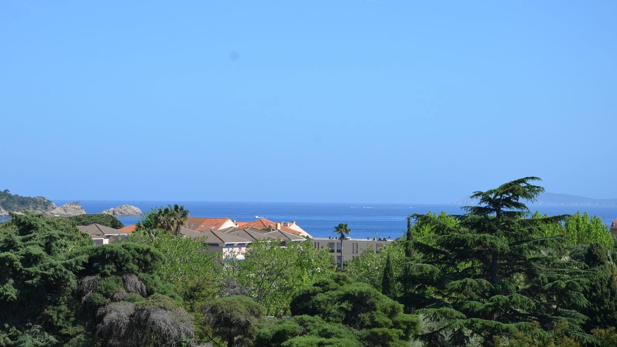 Cavaliere Apartment | 400m SEA VIEW-BEAUTIFUL STUDIO -3 *-SAFETY TERRACE - Wi-Fi -CLIM-PRIVATE PARKING
