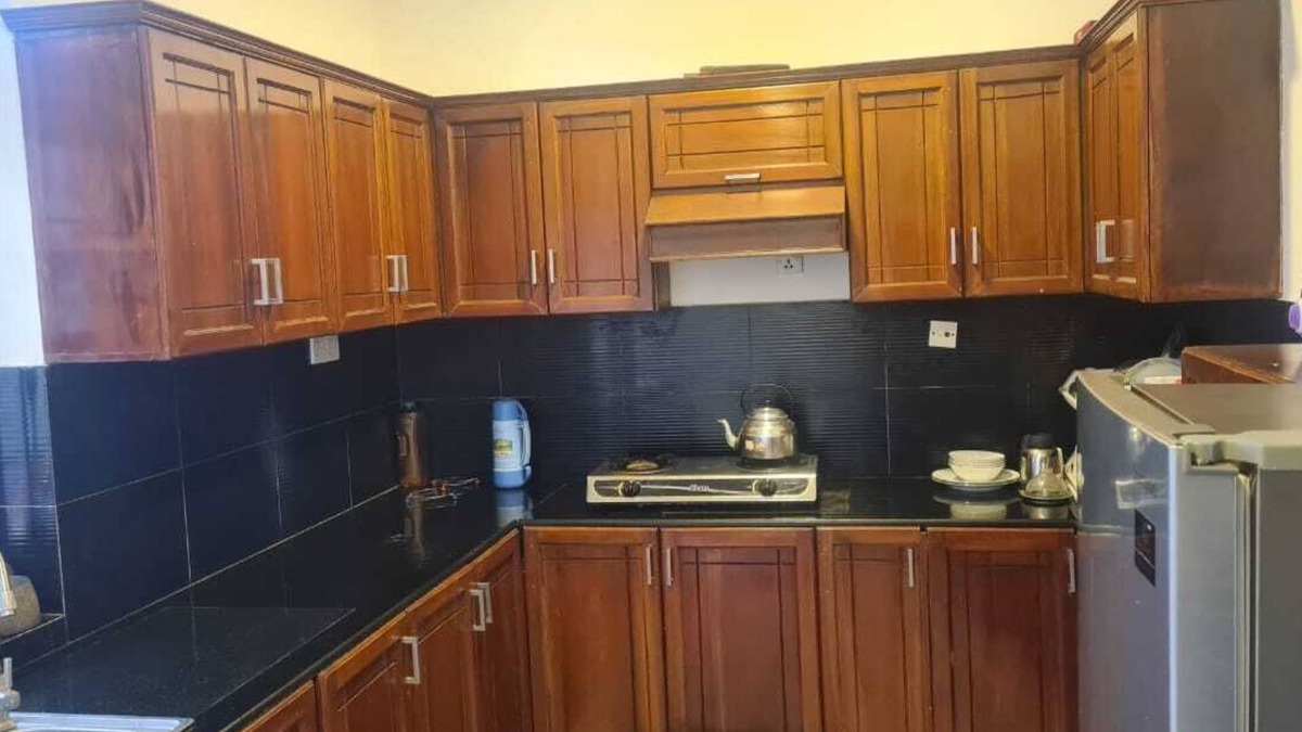 Mount Lavinia House | 400m to Dehiwala National Zoo