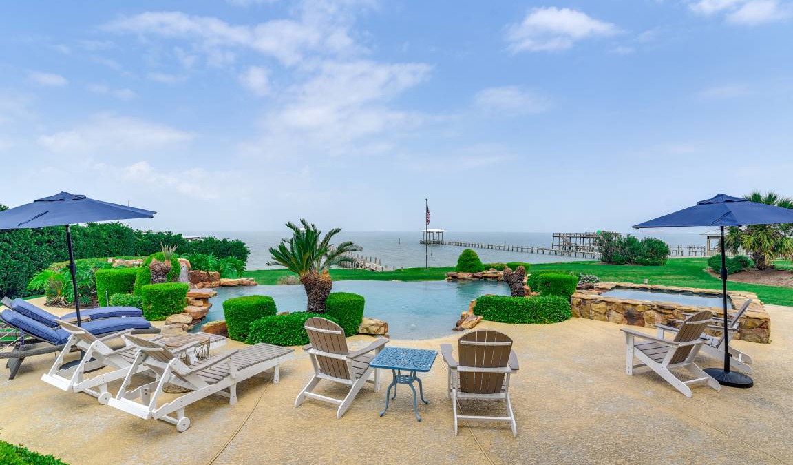 Dickinson Villa | 407 m² Villa ∙ 5 bedrooms ∙ 16 guests