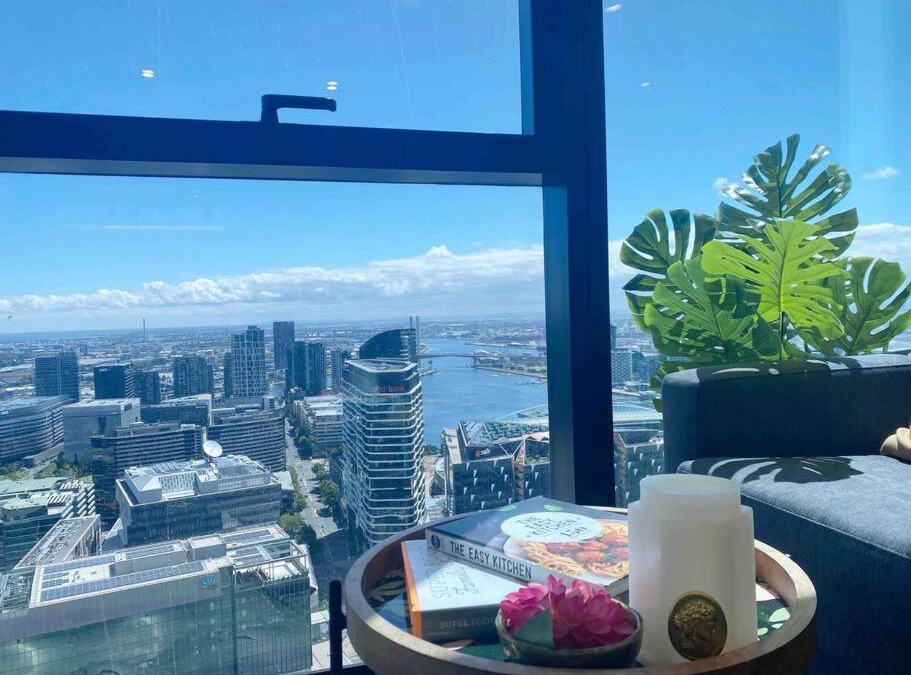 Melbourne Central Business District Apartment | 41st Floor! Premier 2B2B SkyStay@Southern Cross