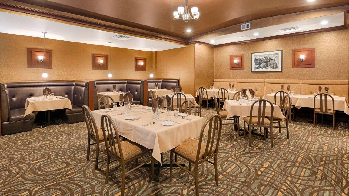 Downtown Winnipeg Hotel | 42 m² Hotel ∙ 2 bedrooms ∙ 127 guests