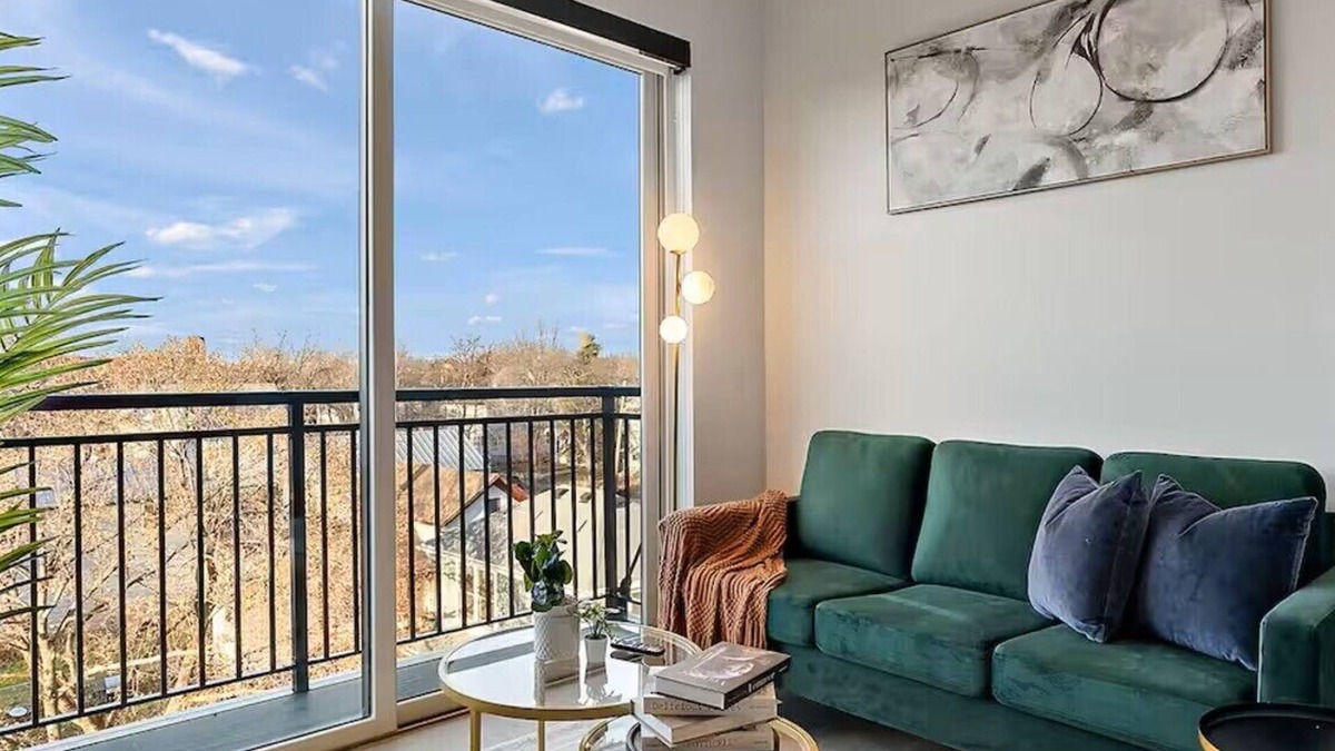 Nicollet Island Apartment | 420 Huck Minneapolis