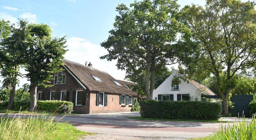 Portengen House | 425 m² House ∙ 9 bedrooms ∙ 24 guests