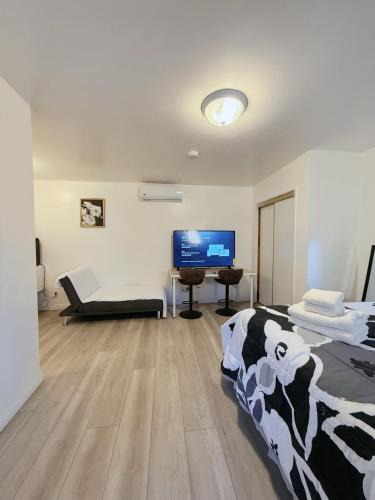 San Gabriel House | 426后院小屋